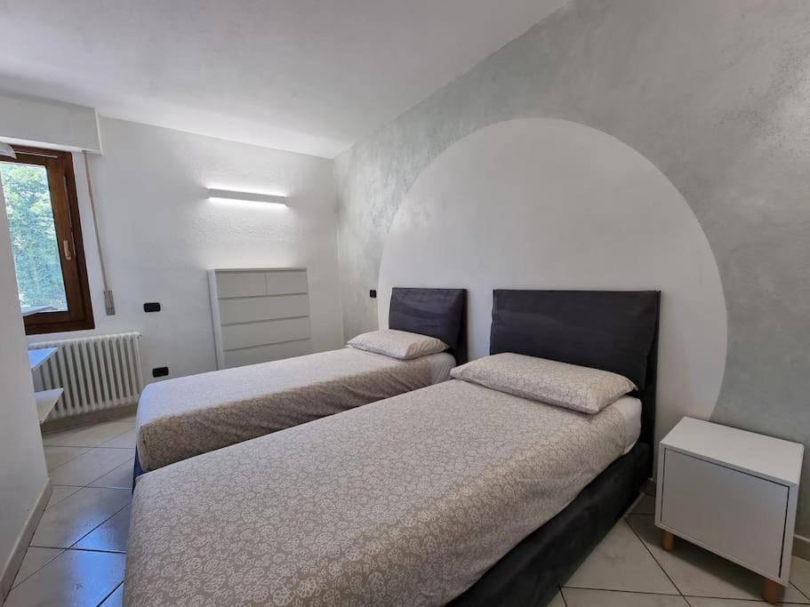 Casa Le Vignole - Aostaヴィラ エクステリア 写真